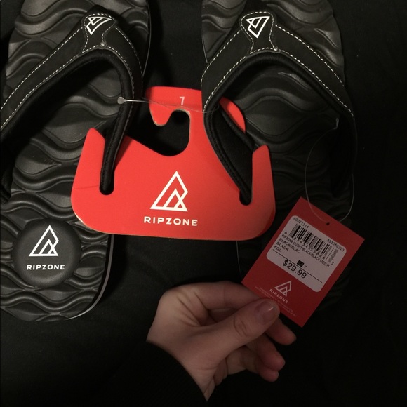 Shoes - Picture 2 of 3